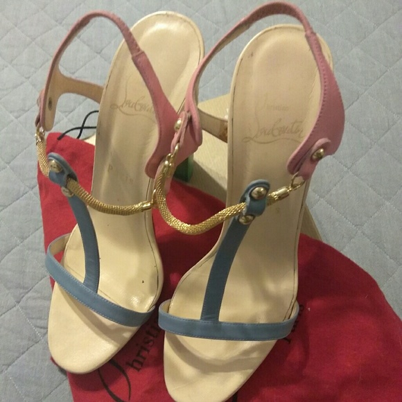 Christian Louboutin Sylvieta T-strap Sandal - Picture 5 of 6